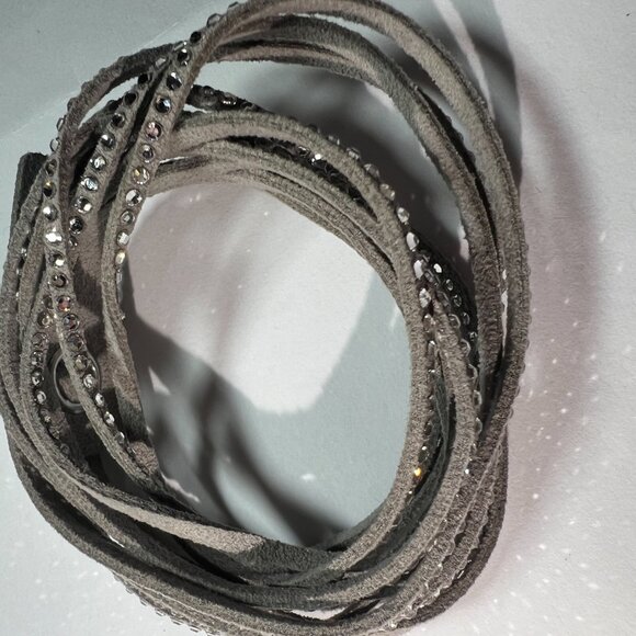 New Never Worn Authentic Swarovski Slake Bracelet in Grey - Picture 7 of 12
